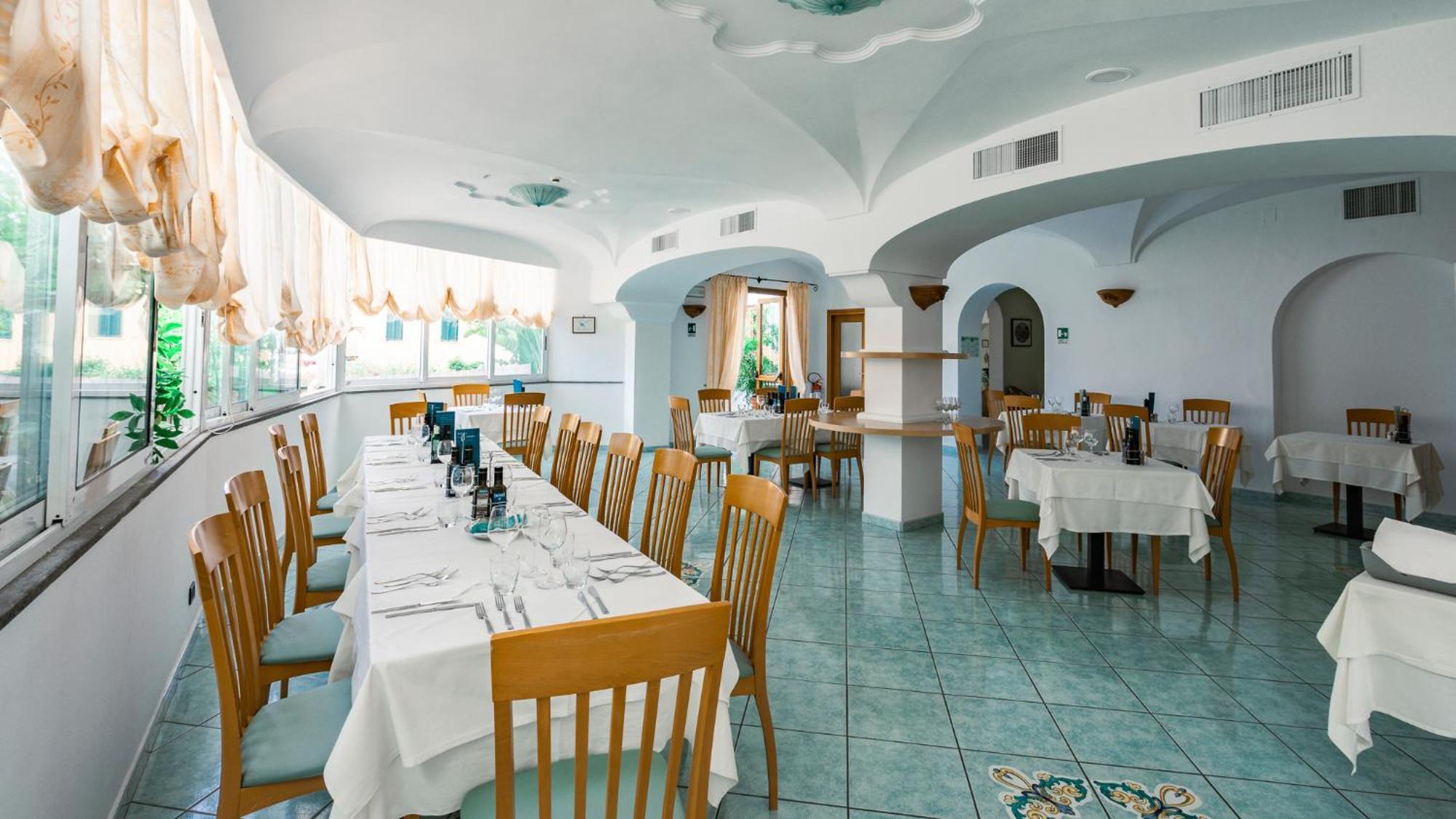Hotel Villa Sirena - Thermae & Spa Ischia Bagian luar foto
